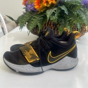Nike Paul George PG1 Black Gold Mens Sz 10.5 Basketball Shoes 878627-006 Great!